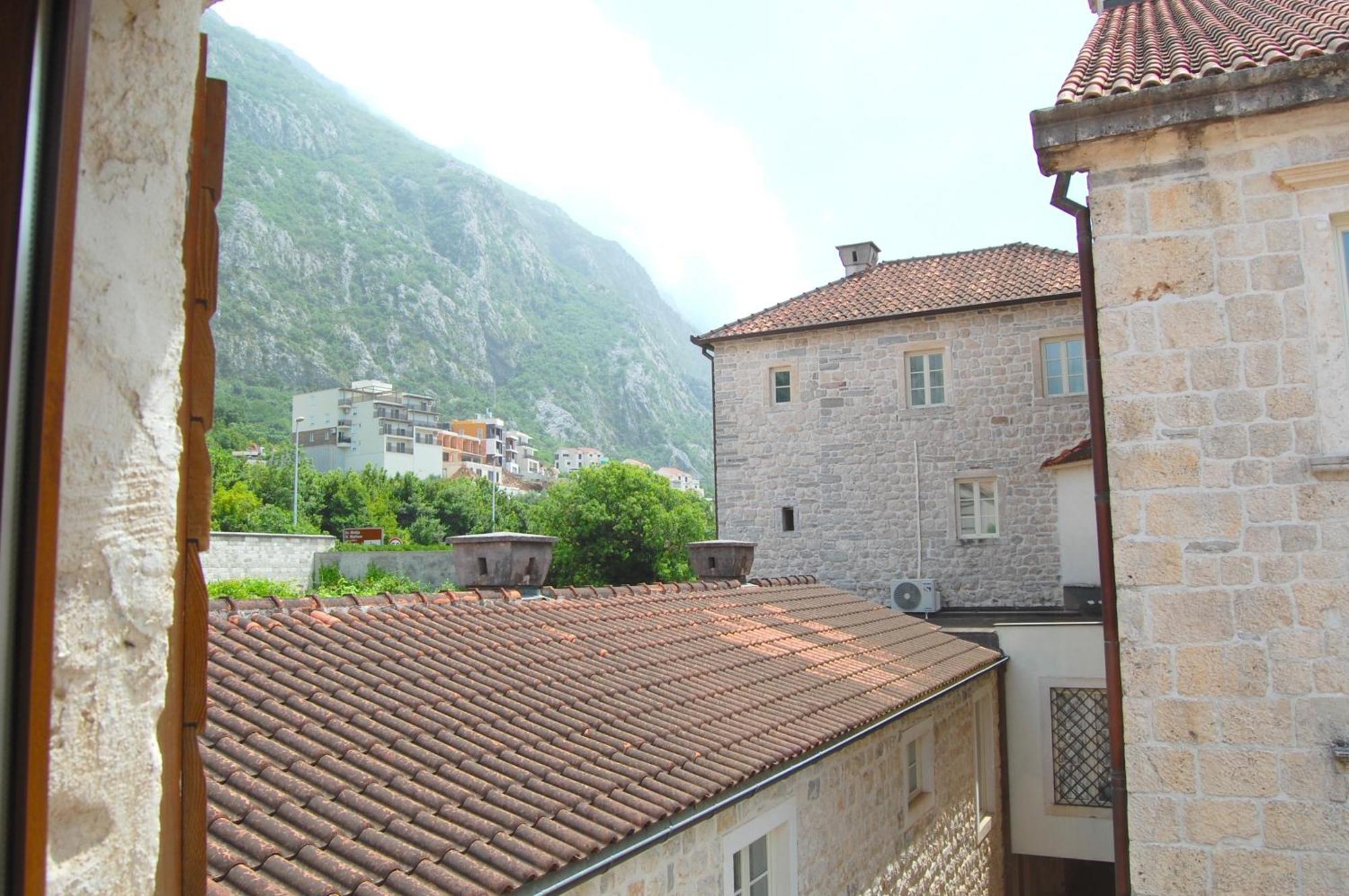 Hotel Sara Kotor Exterior photo